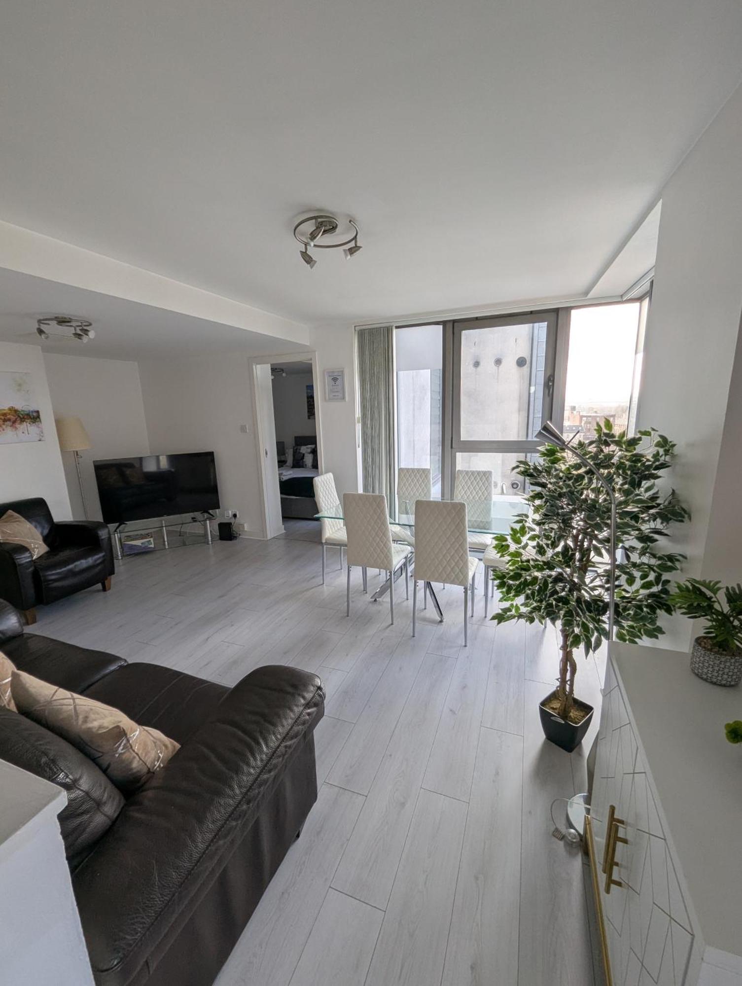 Glasgow City Centre Waterfront Apartment Екстер'єр фото